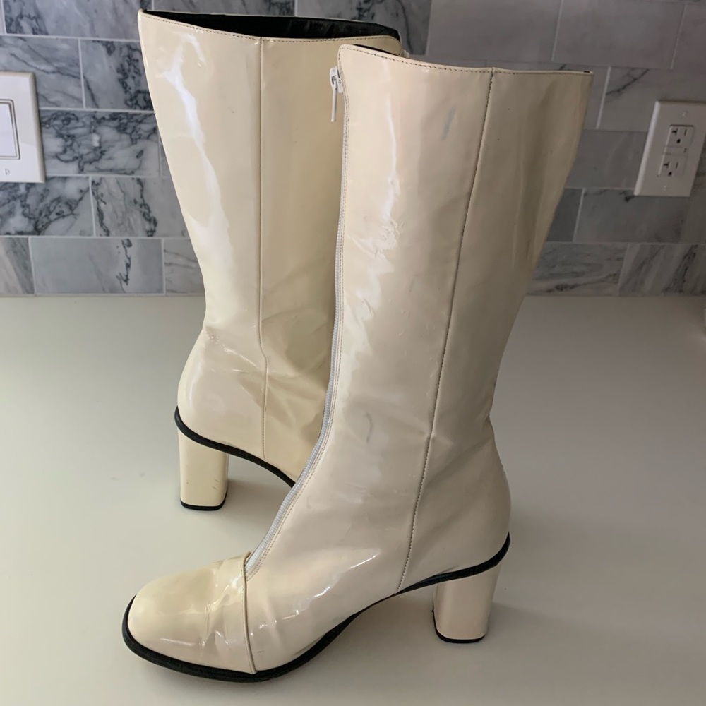 Vintage Aithentic White Patent Leather Go Go Boots Size 9B